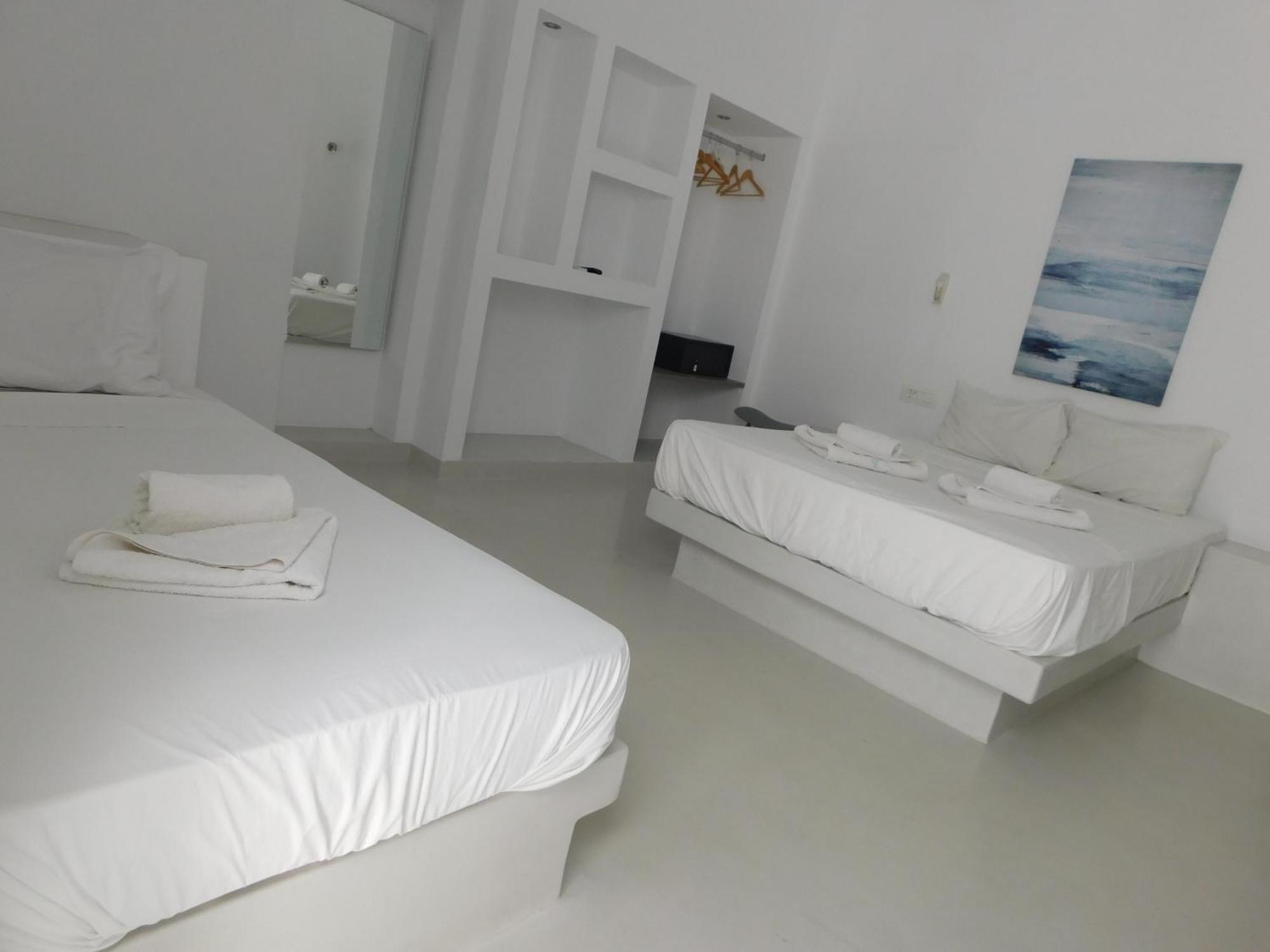 Fira Unique Rooms Eksteriør bilde