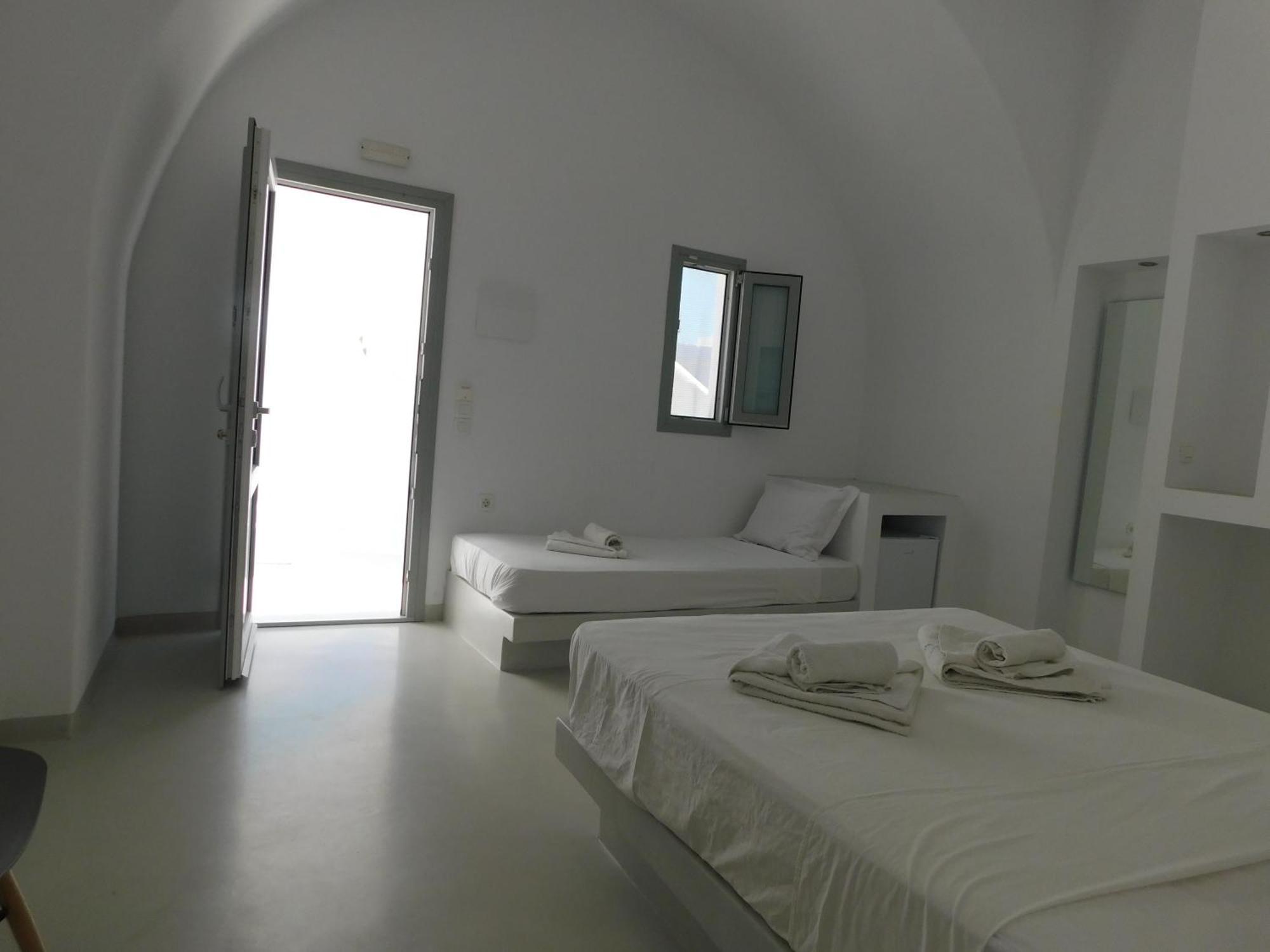 Fira Unique Rooms Eksteriør bilde