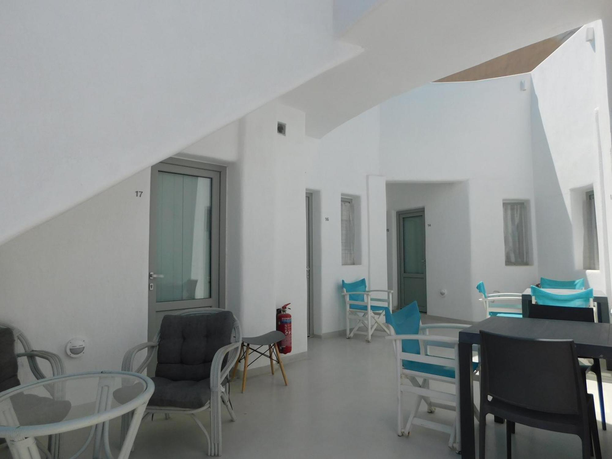 Fira Unique Rooms Eksteriør bilde